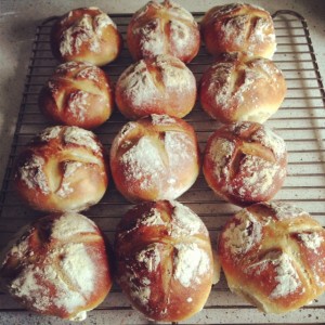 Paul Hollywood crusty dinner rolls