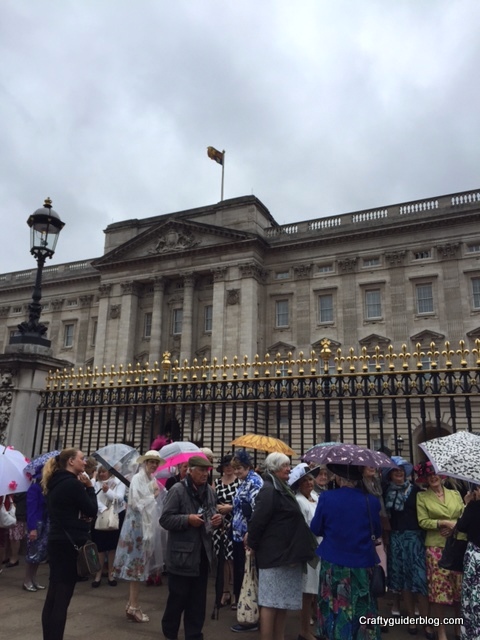 WI Garden Party queue at the palace