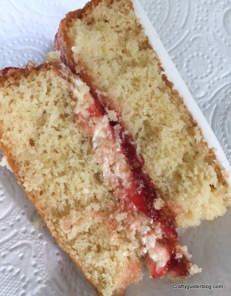 Great British Bake Off Victoria sponge slice